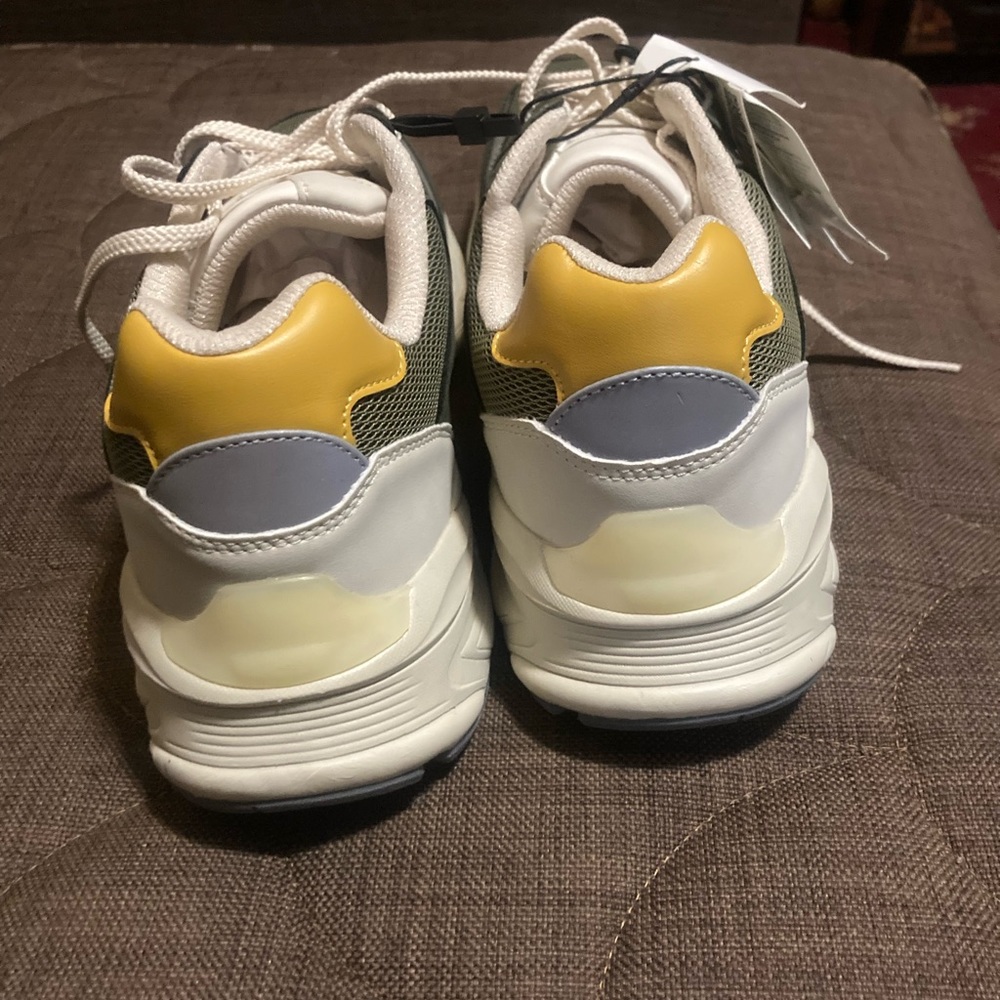 Zara running sneakers size 11 super comfortable great for running
